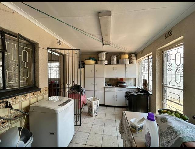 5 BEDROOM HOUSE FOR SALE IN BAKERTON